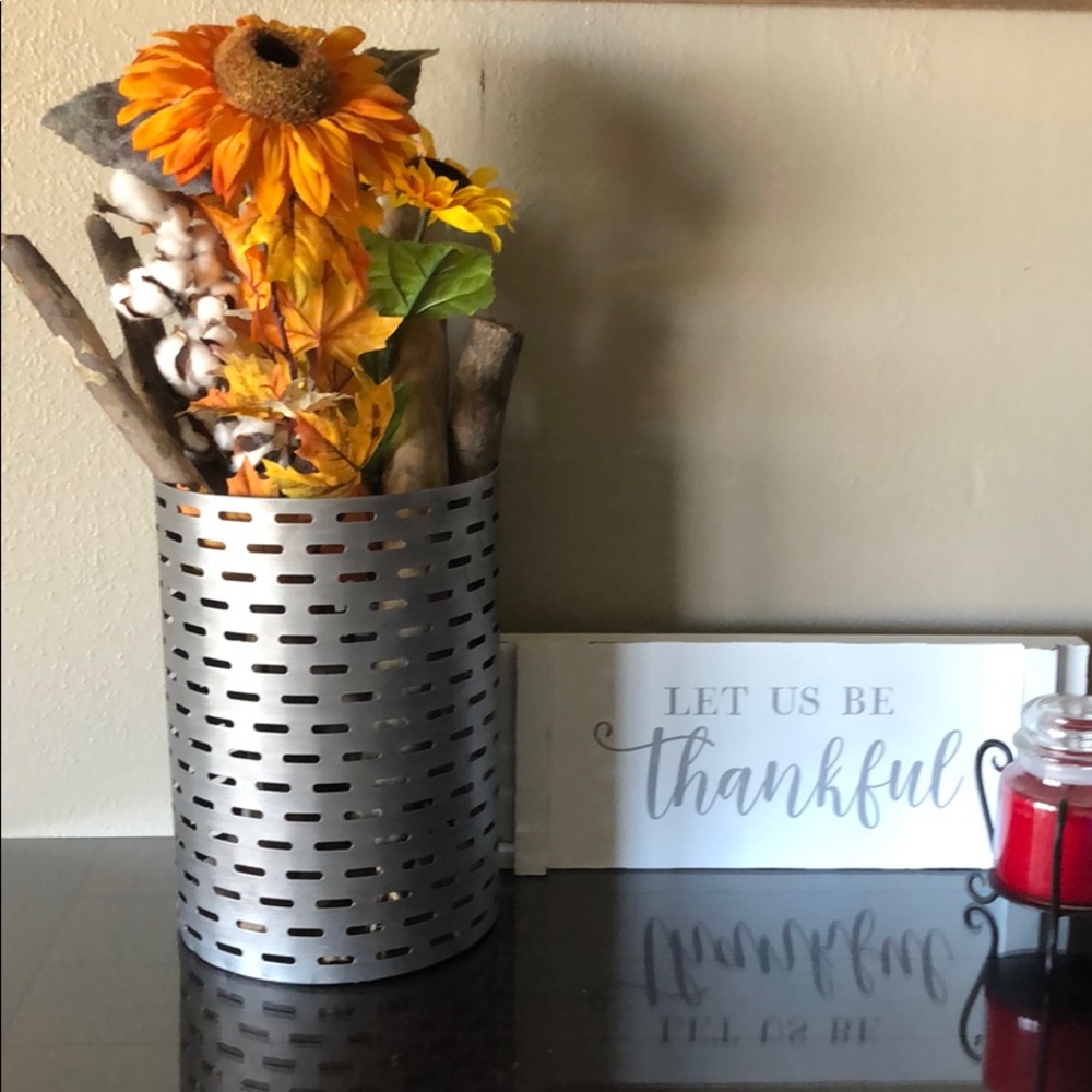 Metal basket decoration